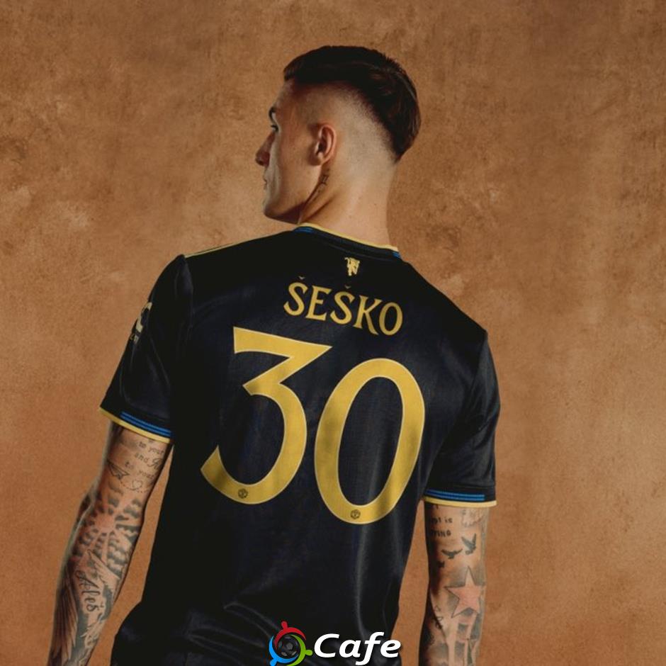 Benjamin Sesko nhận lương cao thứ mấy ở MU?