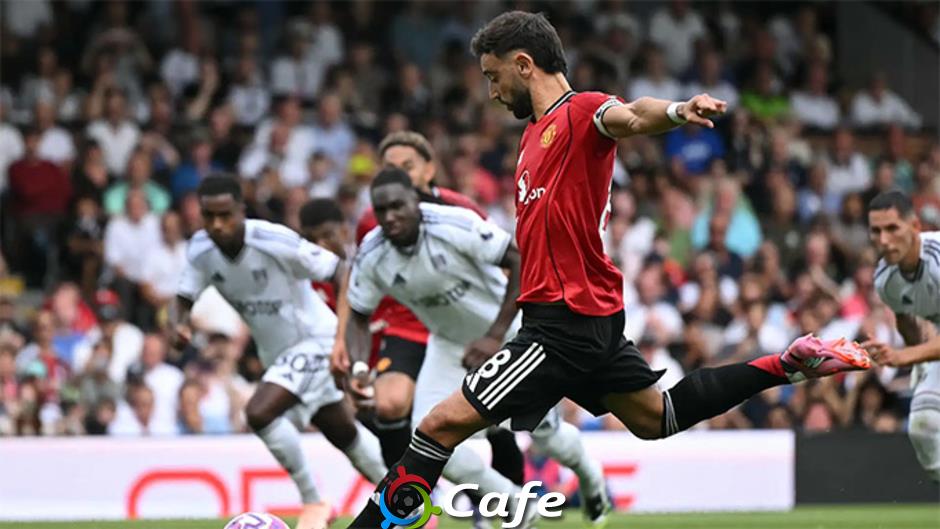 Bruno Fernandes chỉ trích trọng tài sau pha đá hỏng quả 11m
