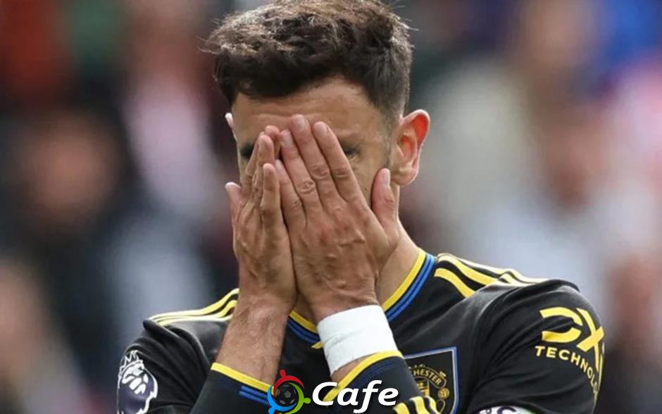 Bruno Fernandes hóa tội đồ của MU