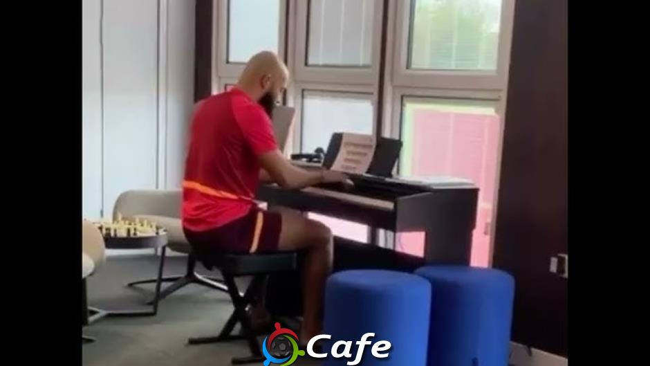 Bryan Mbeumo: Chiến binh tìm đến piano để chữa lành