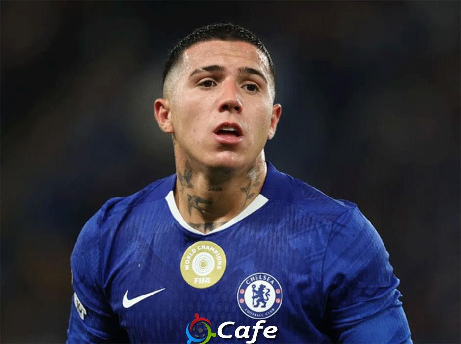 Chấn thương ở ĐT Argentina, Enzo Fernandez trở lại Chelsea sớm hơn dự kiến