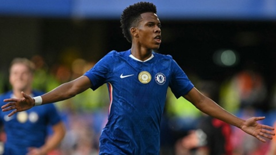 Chelsea: Khôn đâu đến trẻ, khỏe đâu đến già
