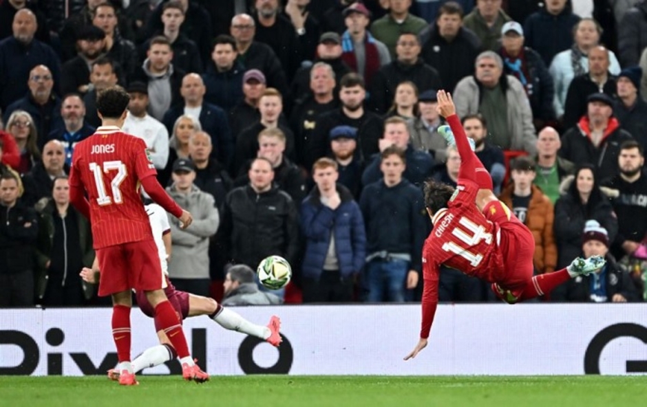 Chiesa tỏa sáng rực rỡ trong trận đá chính đầu tiên cho Liverpool