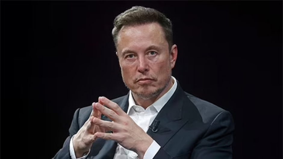 Chủ sở hữu của Liverpool phản hồi việc Elon Musk muốn mua CLB