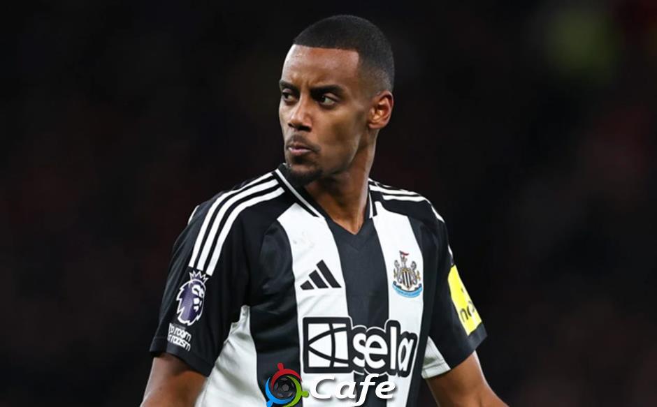 Chuyện gì đang xảy ra với Liverpool và Isak?