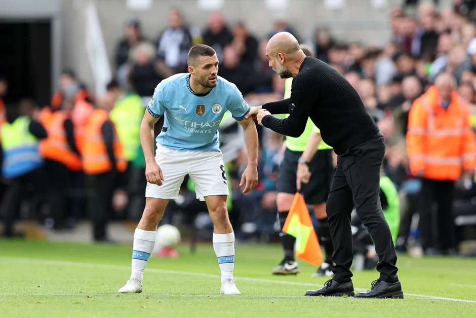 Có phải vì vắng Rodri mà Man City bị cầm hoà?