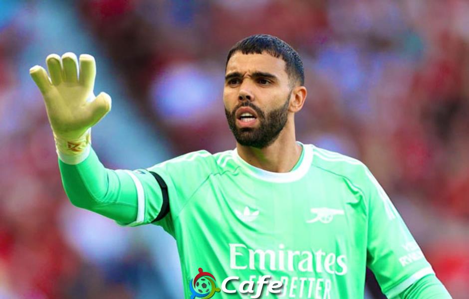 David Raya biến Old Trafford thành 'Nhà hát của những cơn ác mộng'