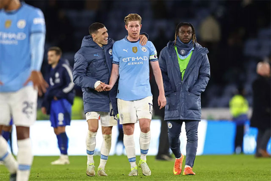 De Bruyne phá vỡ 'truyền thống đội trưởng' Man City ở trận thắng Leicester