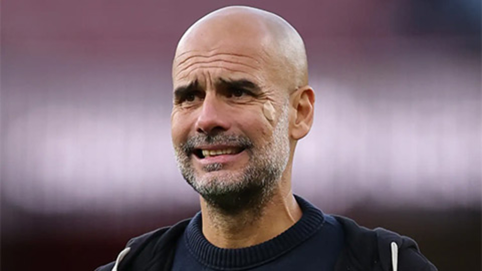 Đến Guardiola cũng phải 
