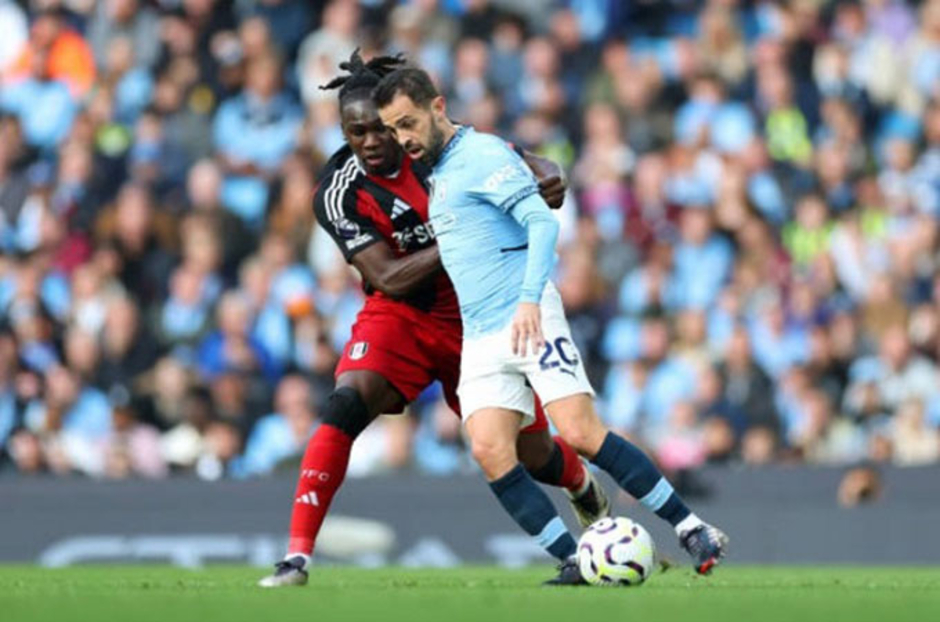 Điểm nhấn Man City 3-2 Fulham: Bất ngờ Bernardo Silva, thất vọng 'Quái thú'