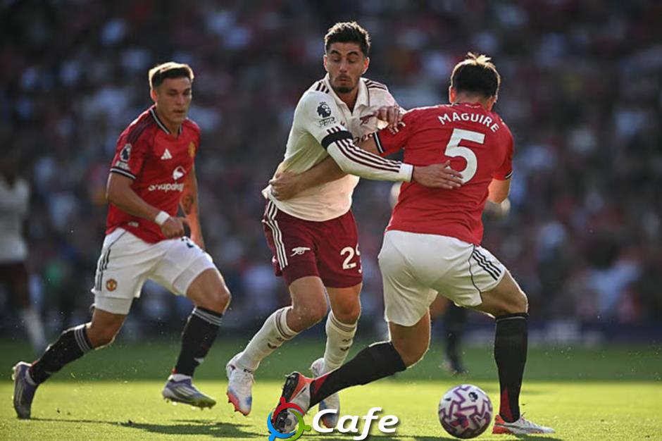 Điểm nhấn MU 0-1 Arsenal: Sesko ra mắt, tinh thần MU và màn trình diễn 'mù mắt' của Gyokeres