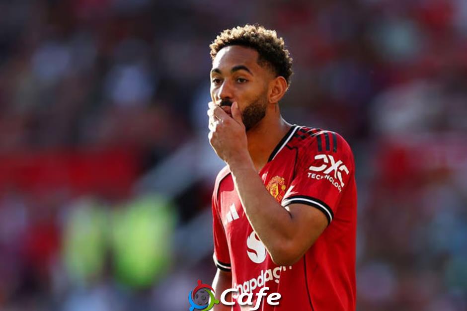 Điểm nhấn MU 0-1 Arsenal: Sesko ra mắt, tinh thần MU và màn trình diễn 'mù mắt' của Gyokeres