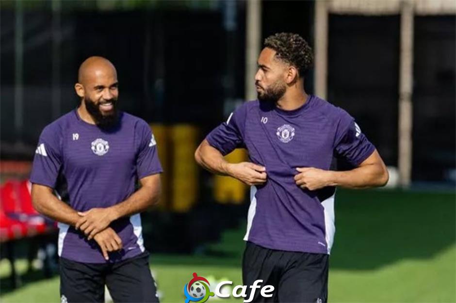 Diogo Dalot tiết lộ 2 cầu thủ khiến MU đau đầu mùa trước