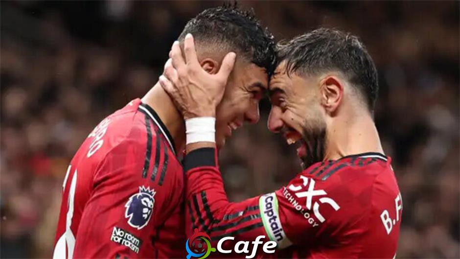 Đừng chê nữa, hãy để Bruno Fernandes yên ổn đá tiền vệ trung tâm