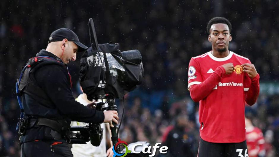 Elanga là cái tát vào mặt MU