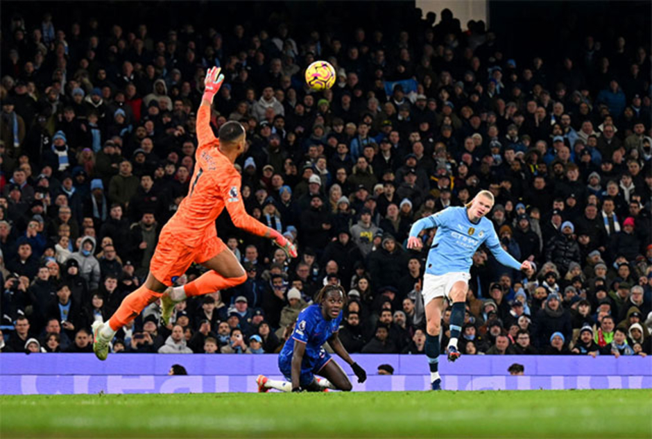 Fan Chelsea đòi HLV Maresca trừng phạt 'tội đồ' sau trận thua Man City