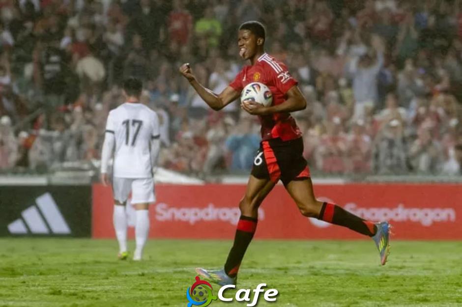 Fan MU yêu cầu Ruben Amorim loại Hojlund, đặt niềm tin vào Chido Obi