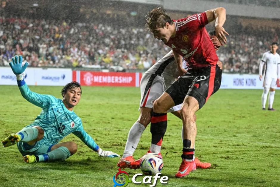 Fan MU yêu cầu Ruben Amorim loại Hojlund, đặt niềm tin vào Chido Obi