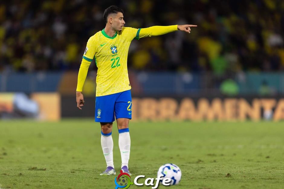 Gabriel Martinelli vẫn hay, nhưng Arsenal dùng sai