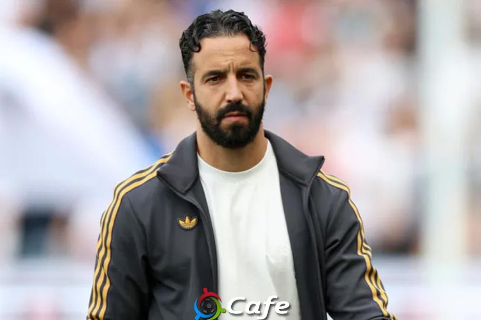 Gareth Southgate sẵn sàng tiếp quản ghế nóng tại MU Gareth Southgate sẵn sàng tiếp quản ghế nóng tại MU