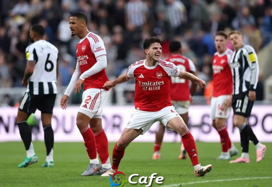 Giờ ai còn chê uy tín của Arsenal?