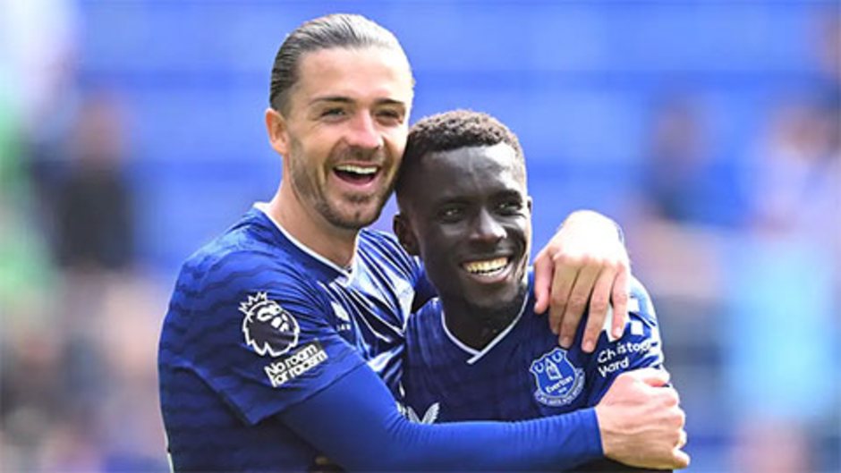 Grealish gây sốc