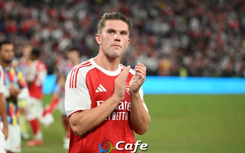 Hàng công mới mẻ của Arsenal lộ diện