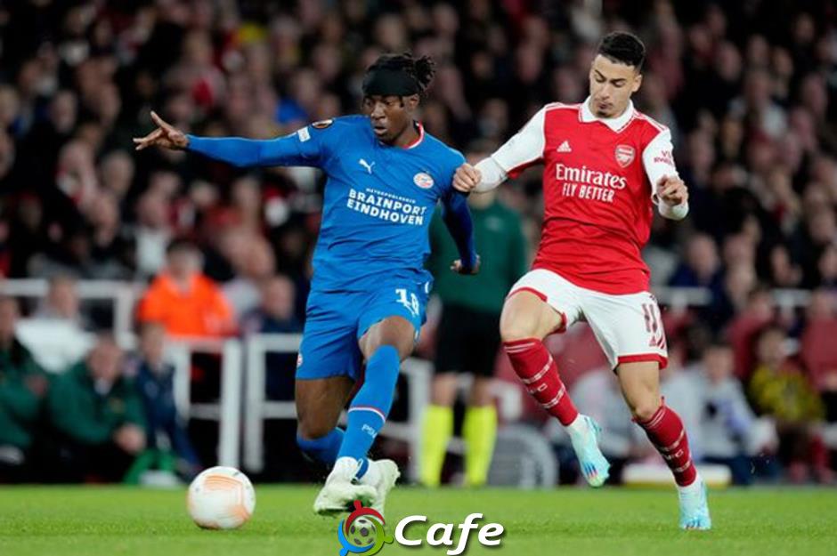 Hàng công mới mẻ của Arsenal lộ diện