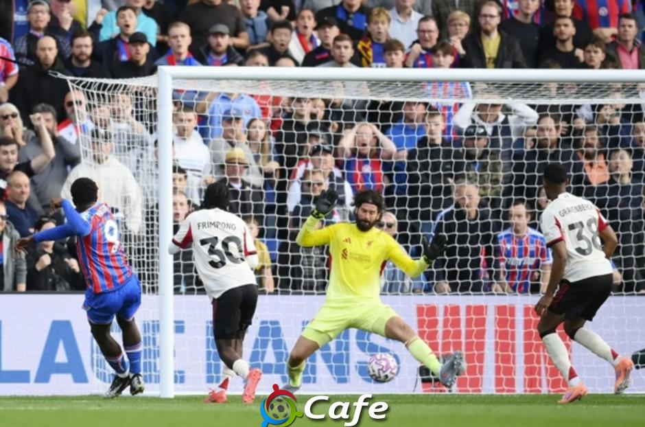 HLV Arne Slot chỉ ra 'tội đồ' khiến Liverpool thua Crystal Palace phút bù giờ