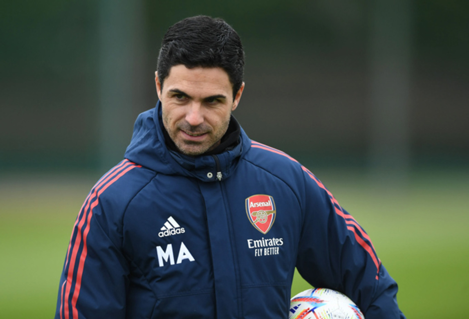 Huyền thoại Arsenal ca ngợi lối đá buồn tẻ của Arteta