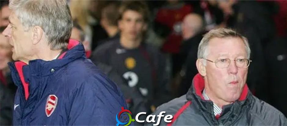 Kẻ nào cả gan ném pizza vào mặt Sir Alex Ferguson?