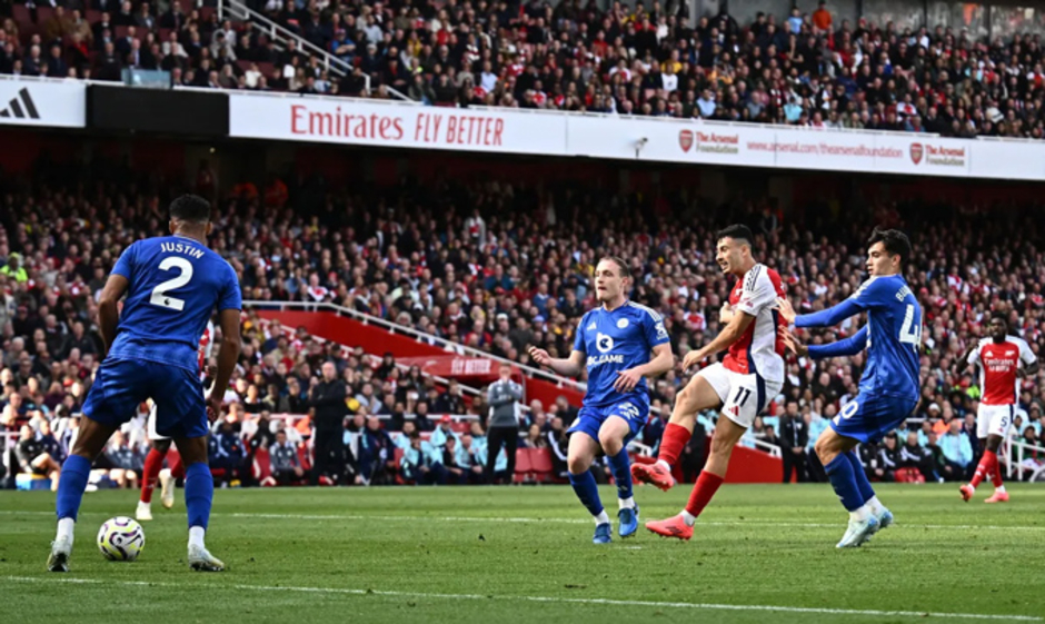 Kết quả Arsenal 4-2 Leicester: Chiến thắng toát mồ hôi