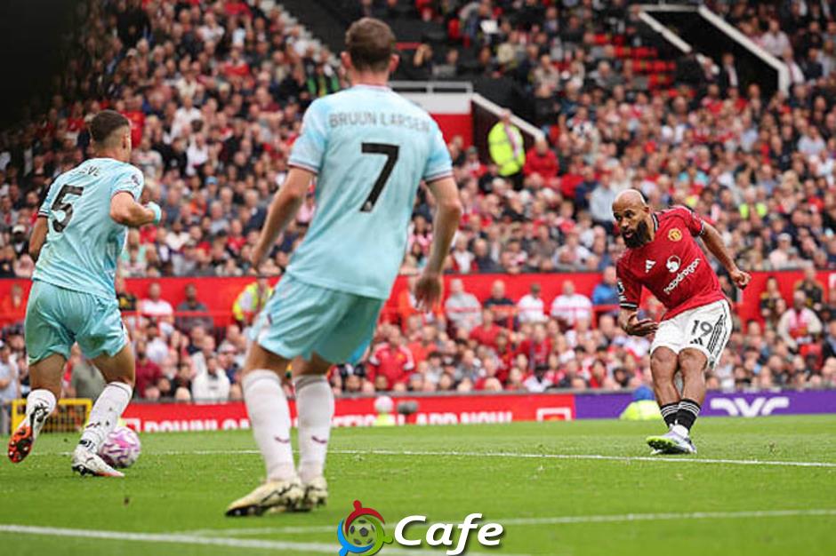 Kết quả MU 3-2 Burnley: Quỷ đỏ thắng trận đầu tiên ở Ngoại hạng Anh