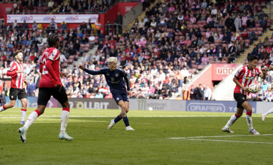 Kết quả Southampton 0-3 MU: Quỷ đỏ tưng bừng ngắt mạch thua