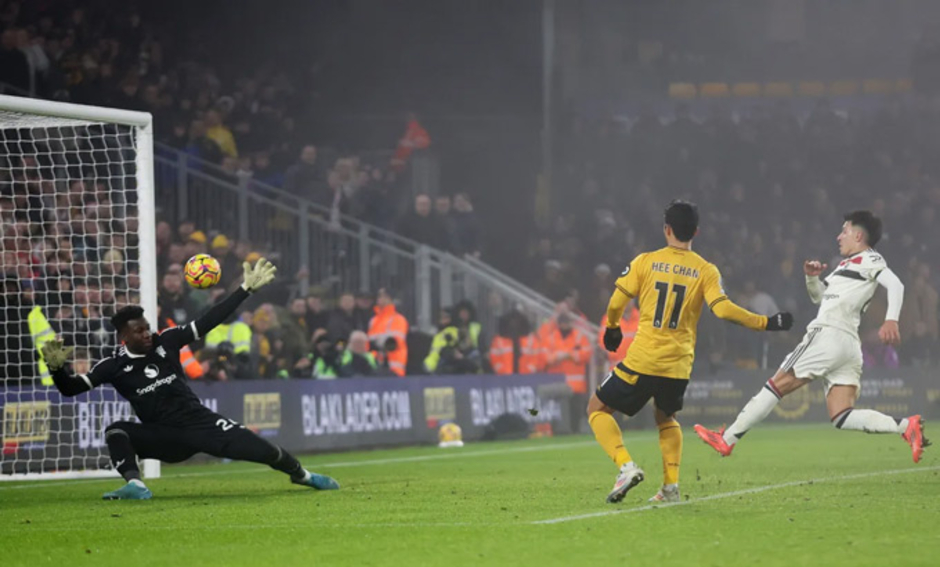 Kết quả Wolves 2-0 MU: Quỷ đỏ thua trắng đội trong nhóm rớt hạng