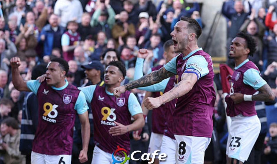 Leeds và Burnley thăng hạng Premier League 2025/26