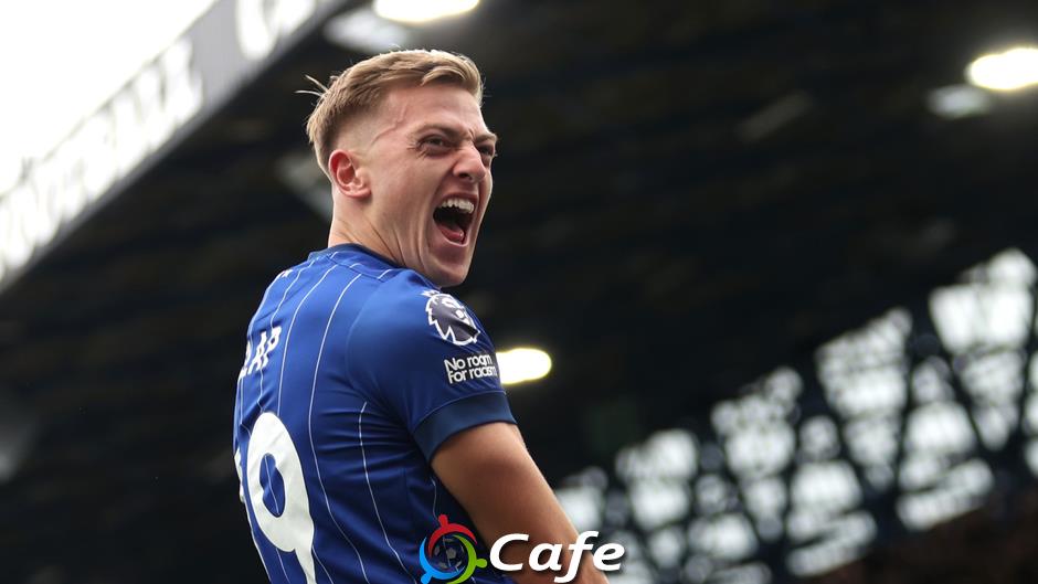 Liam Delap: 'cây chùy cục súc' trong thời đại vũ khí laser