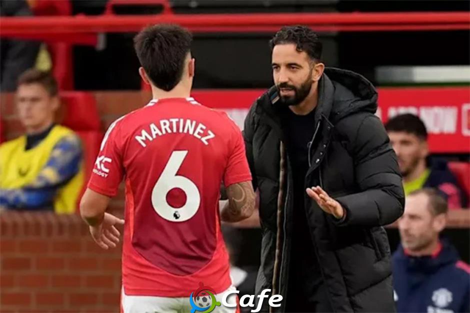 Lisandro Martinez sắp trở lại