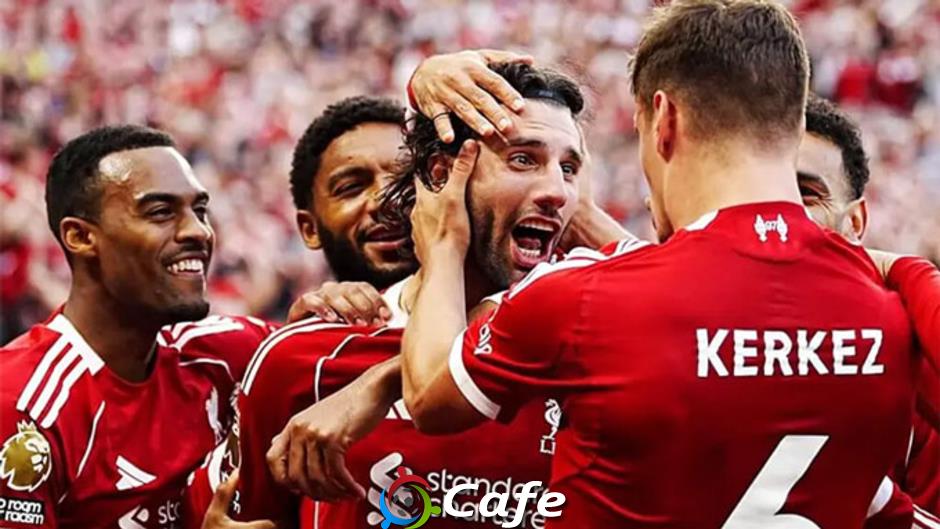 Liverpool đang có một siêu hậu vệ phải... Szoboszlai 