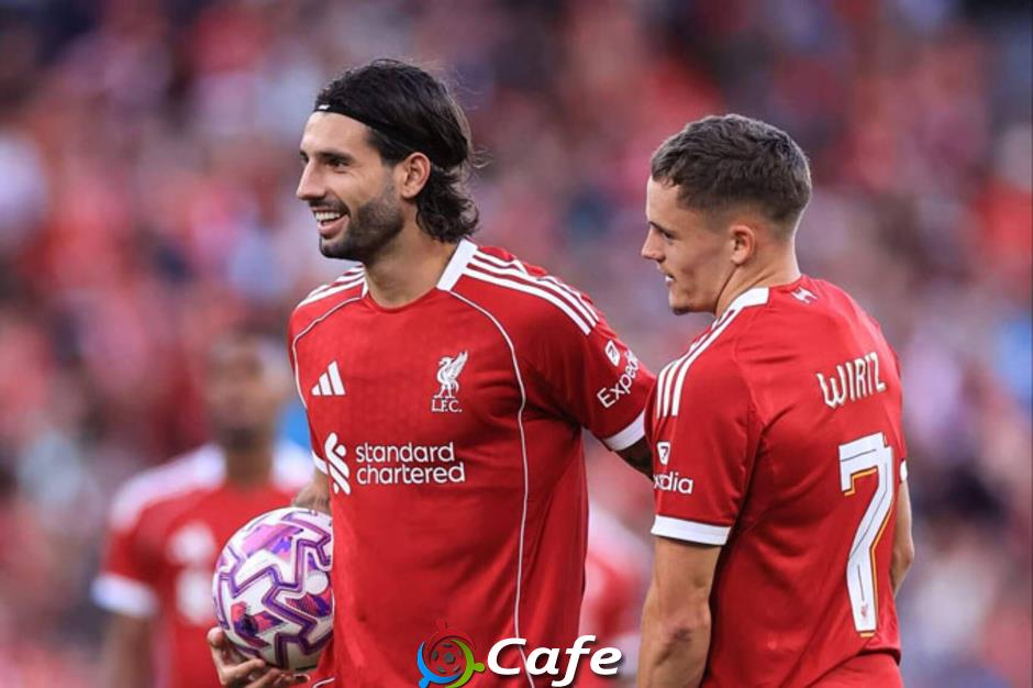Liverpool đang có một siêu hậu vệ phải... Szoboszlai 