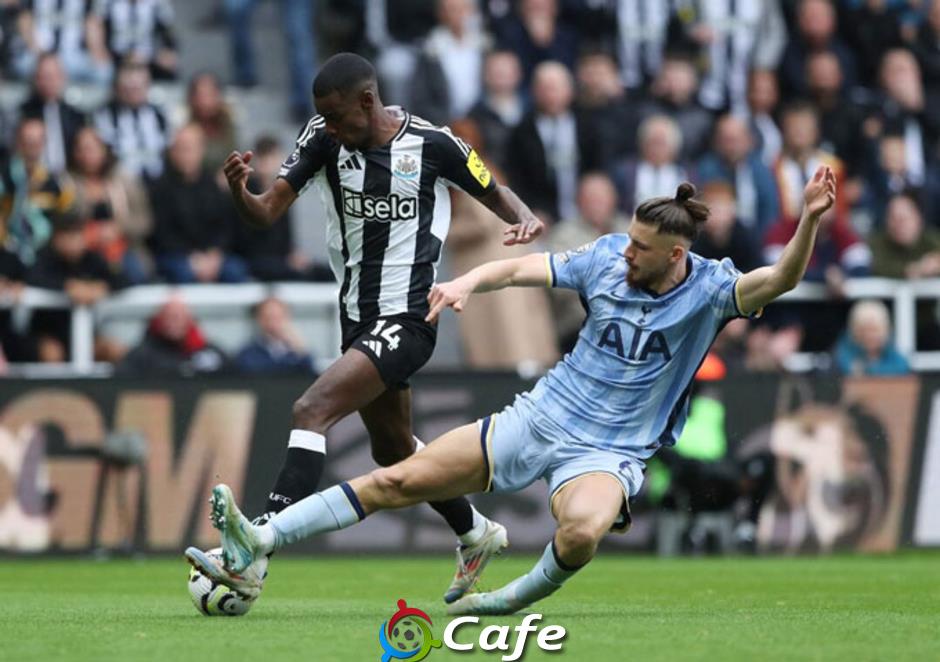 Liverpool 'đầu có sỏi' khi vung tiền tấn mua Isak