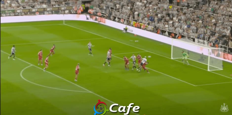 Liverpool may mắn hay tạo ra may mắn?