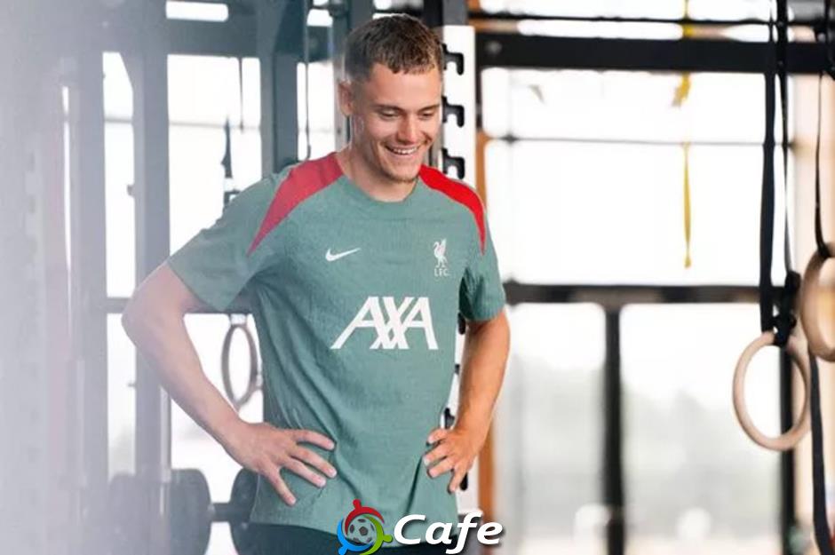 Liverpool: Tiêu chuẩn kép, đẹp mặt chưa?