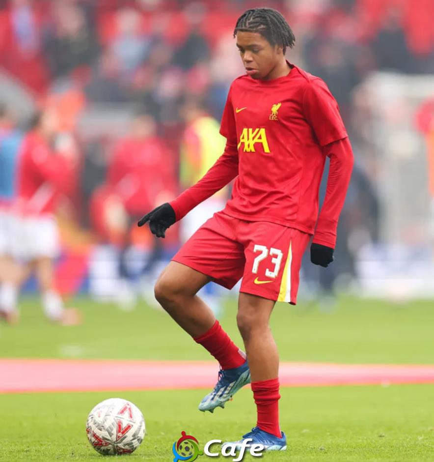 Lò Liverpool đâu kém gì La Masia