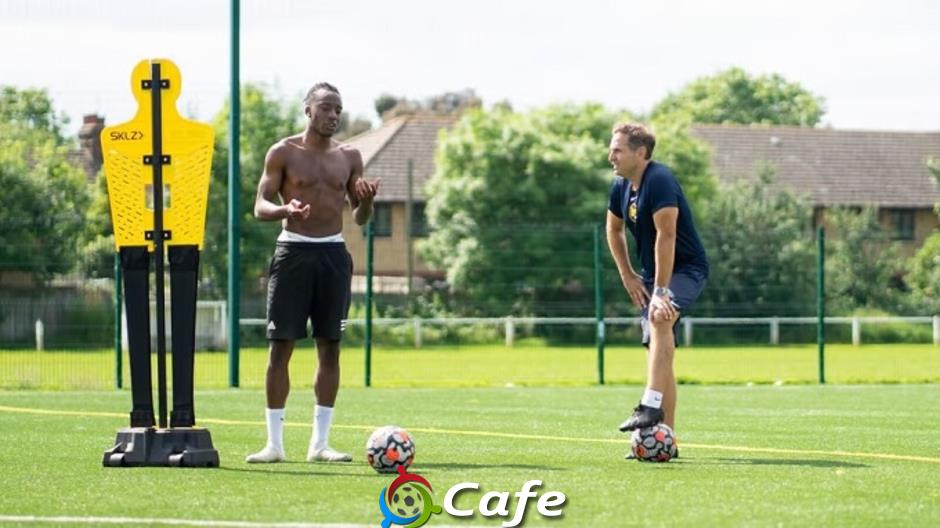 Madueke có vượt qua được áp lực nặng nề ở Arsenal?