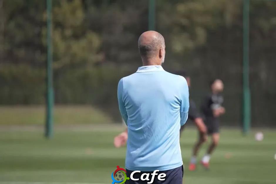 Man City & màn lột xác từ... Guardiola