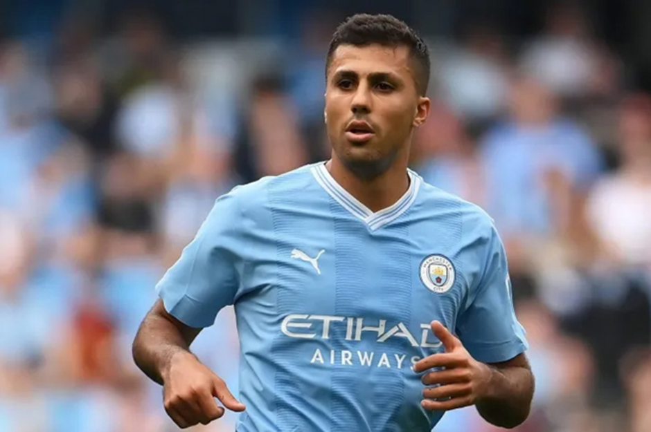 Man City nhận tin tích cực từ Rodri