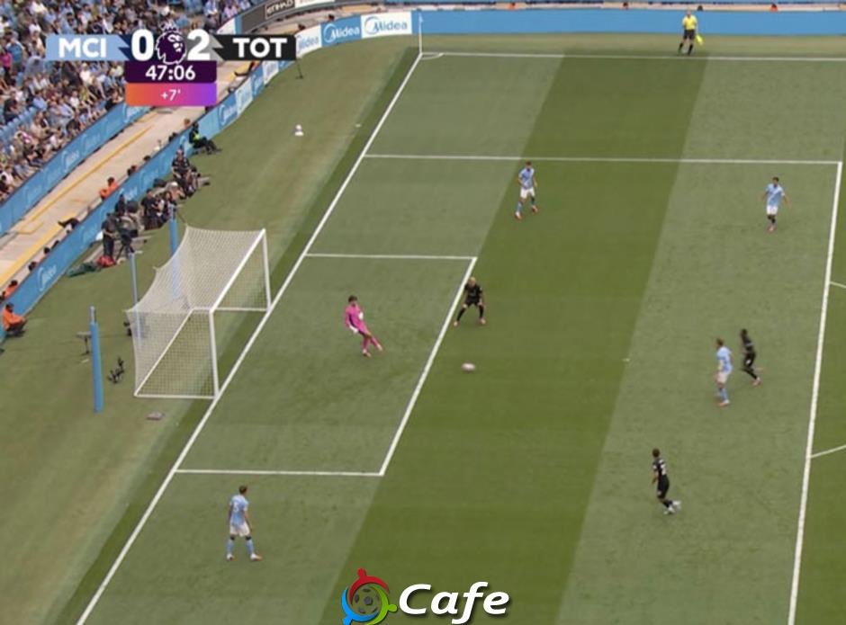 Man City trải qua hiệp 1 thảm họa trước Tottenham