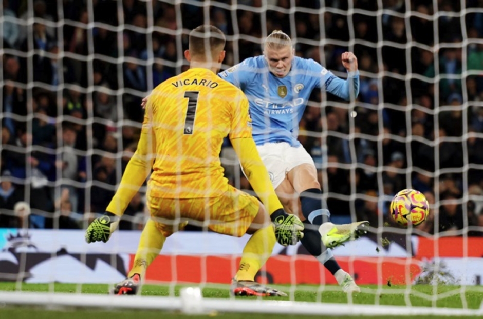 Man City vỡ nát kể từ khi Haaland dạy Arteta 'khiêm tốn'