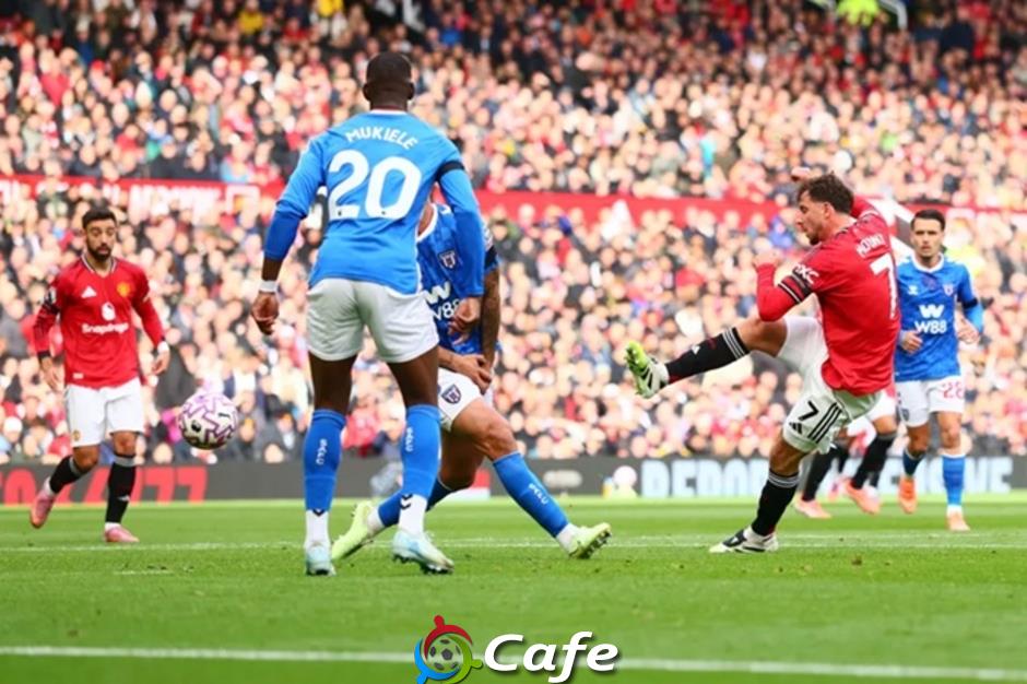 Mason Mount xứng đáng đá chính cho MU